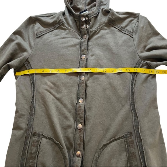 Vintage City Lights Olive Green Hooded Jacket Snap Front pockets Medium
Y2K - Picture 11 of 14